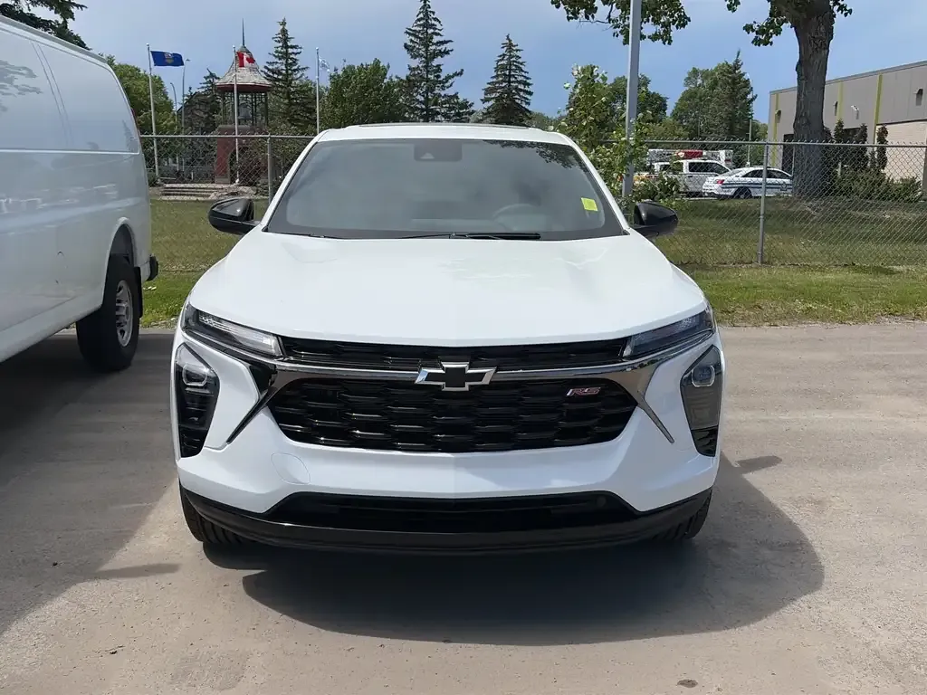 Chevrolet Trax 2026 photo 2