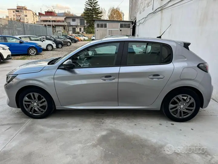 Peugeot 208 2021 photo 4