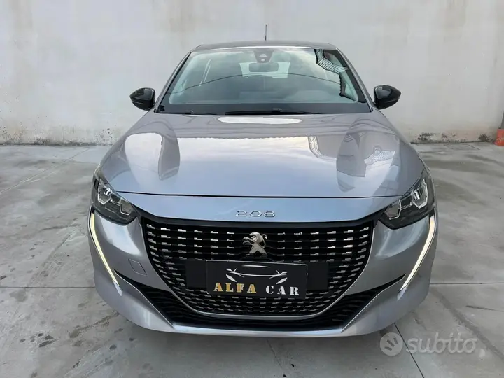 Peugeot 208 2021 photo 2