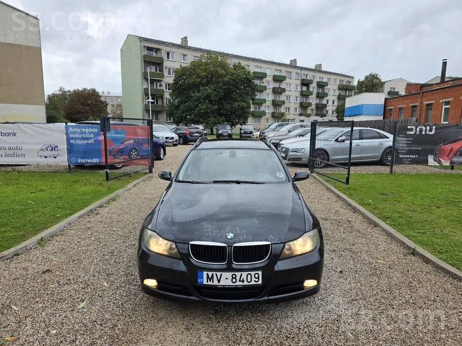 BMW E91 2006 photo 2