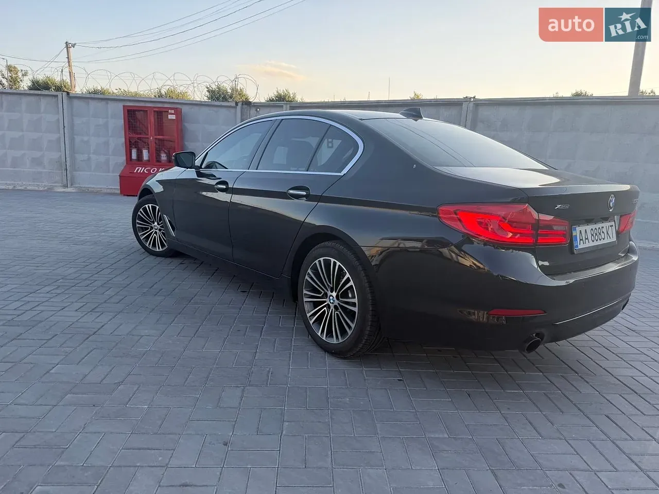 BMW 5 Series 2017 photo 3