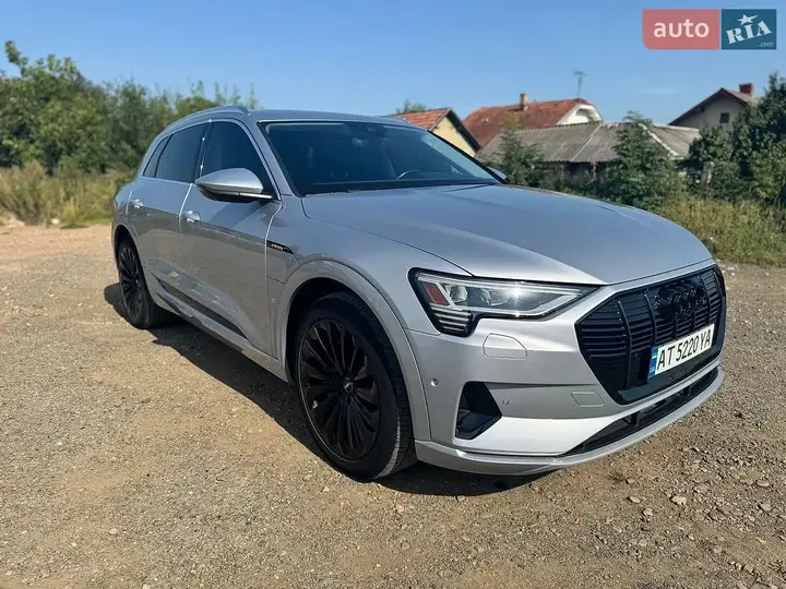 Audi E-Tron 2019 photo 4