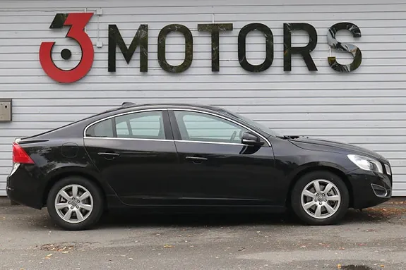 Volvo S60 2012 photo 4