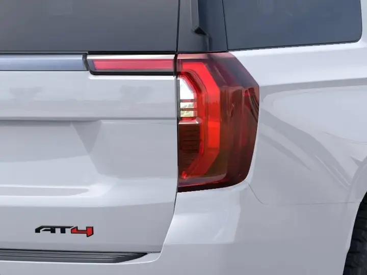 GMC Yukon Xl 2027 photo 3