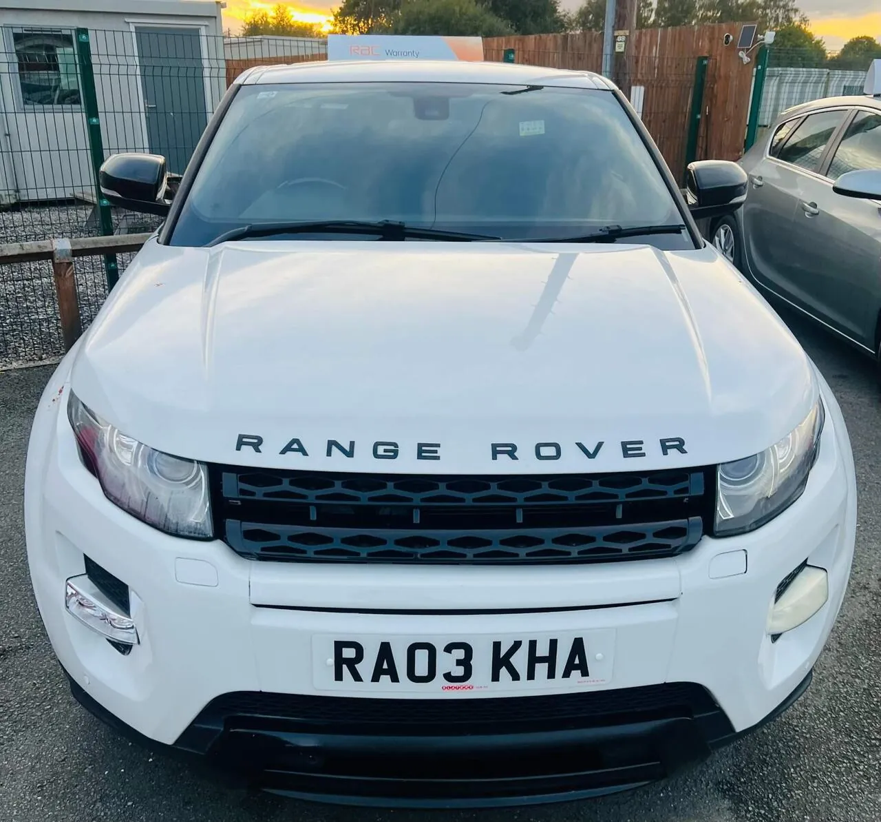 Land Rover Range Rover Evoque 2011 photo 2