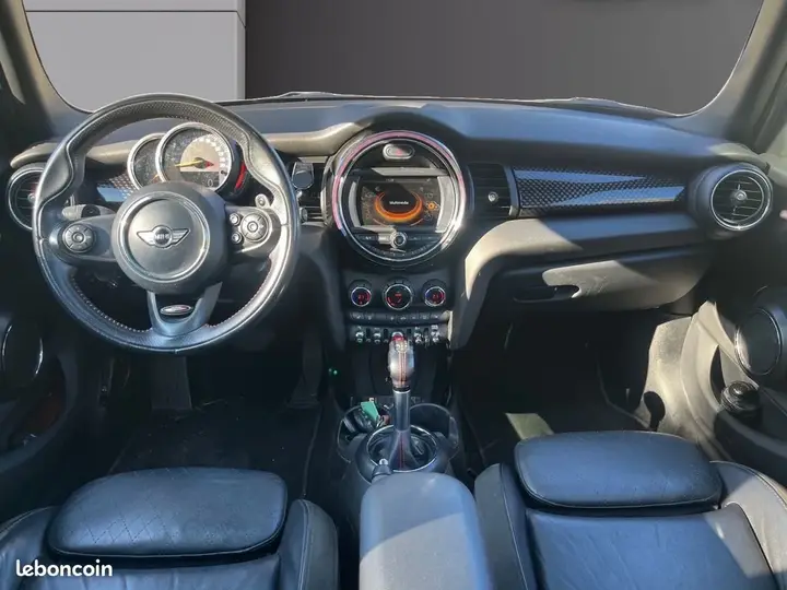 Mini Cooper 2018 photo 2