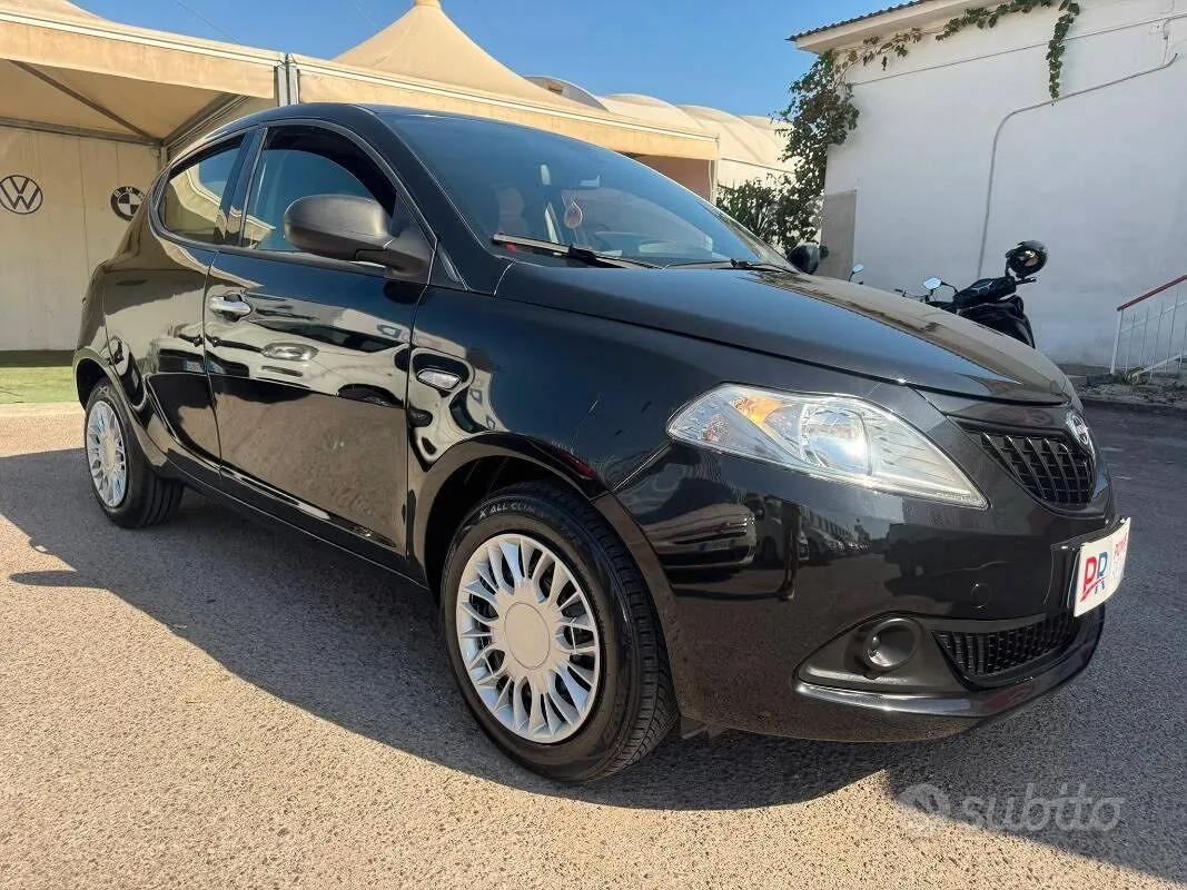 Lancia Ypsilon 2023 photo 3