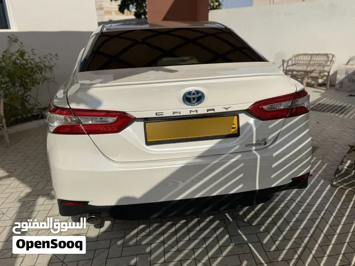 Toyota Camry 2020 photo 2