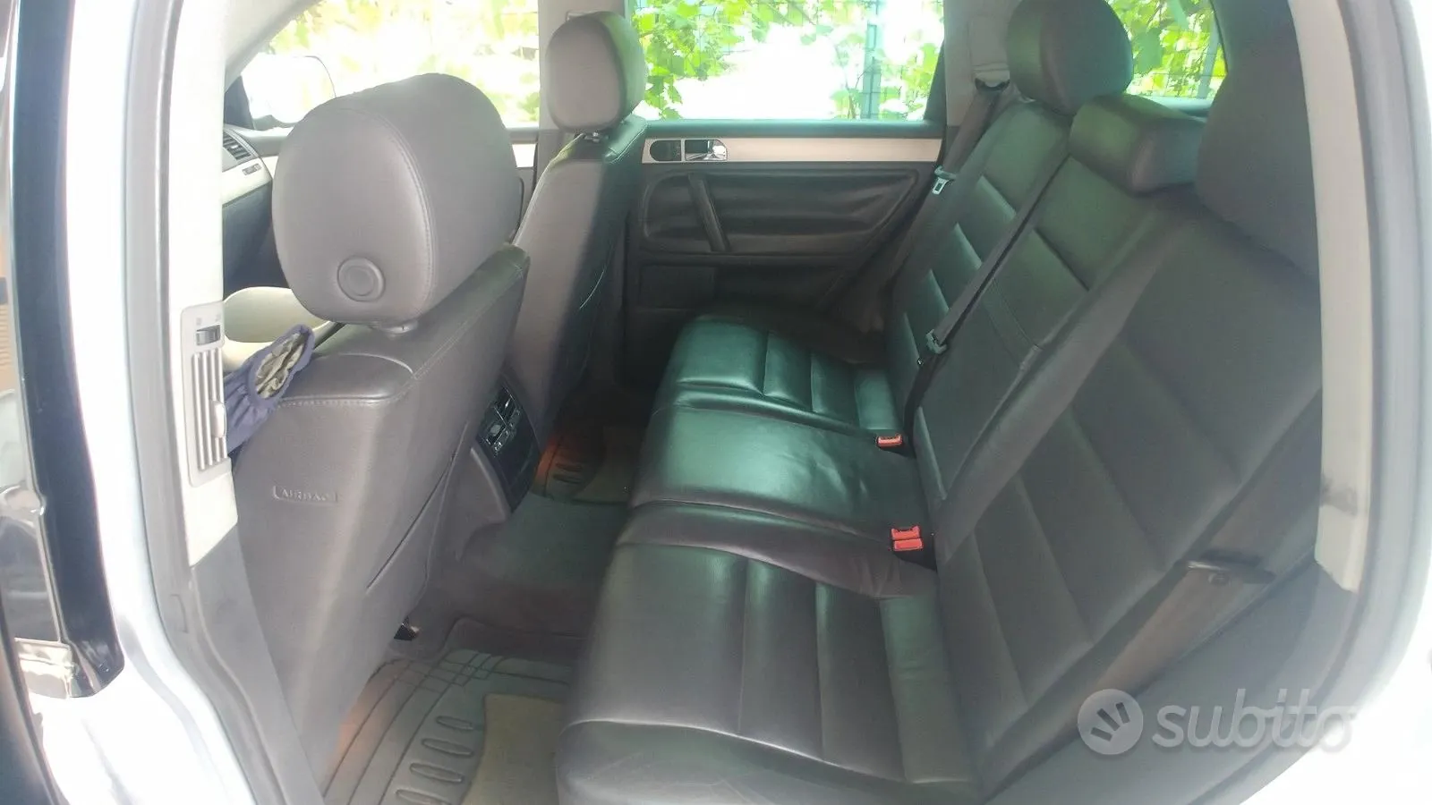 Volkswagen Touareg 2005 photo 2