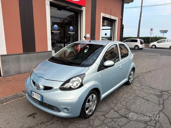 Toyota Aygo 2006 photo 2