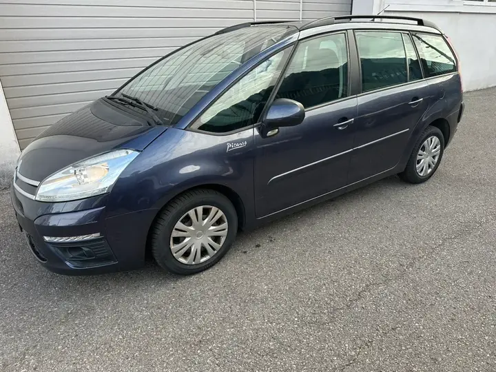 Citroen C4 Picasso 2011 photo 2