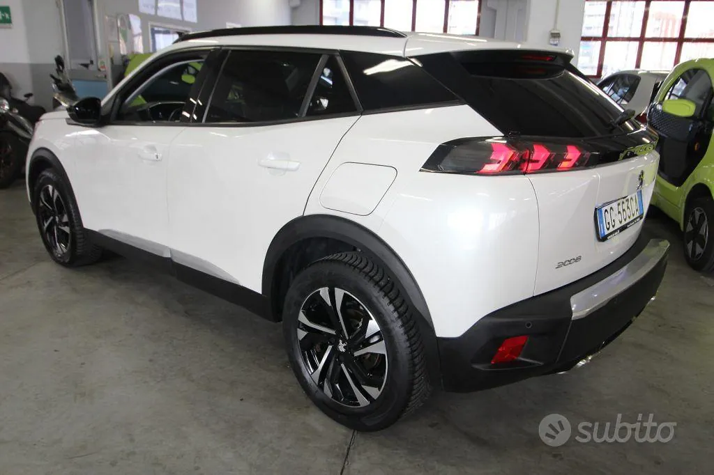 Peugeot 2008 2022 photo 4