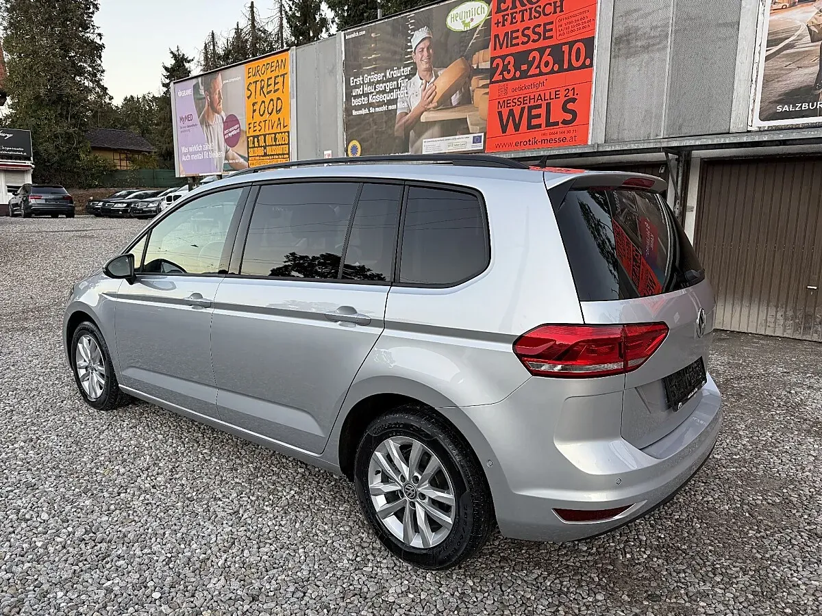 Volkswagen Touran 2017 photo 3
