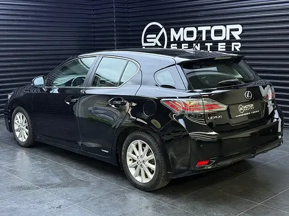 Lexus Ct200H 2011 photo 2