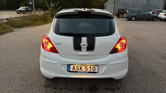 Opel Corsa 2011 photo 3