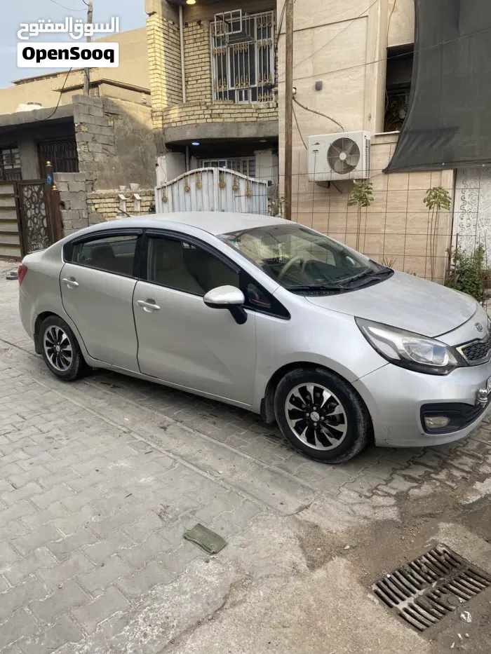 Kia Rio 2012 photo 2