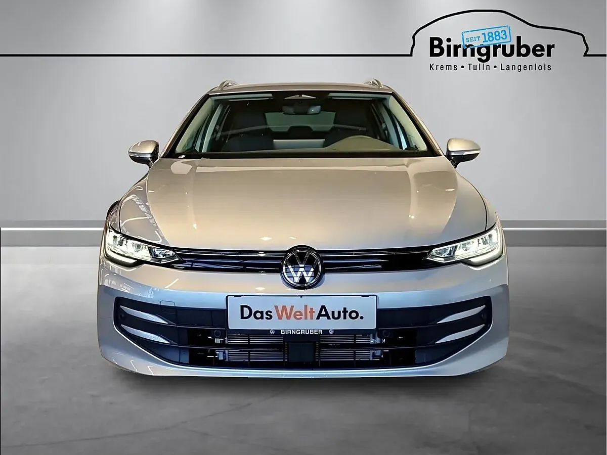 Volkswagen Golf 2025 photo 2