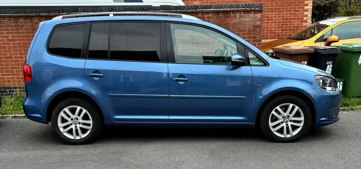 Volkswagen Touran 2013 photo 5