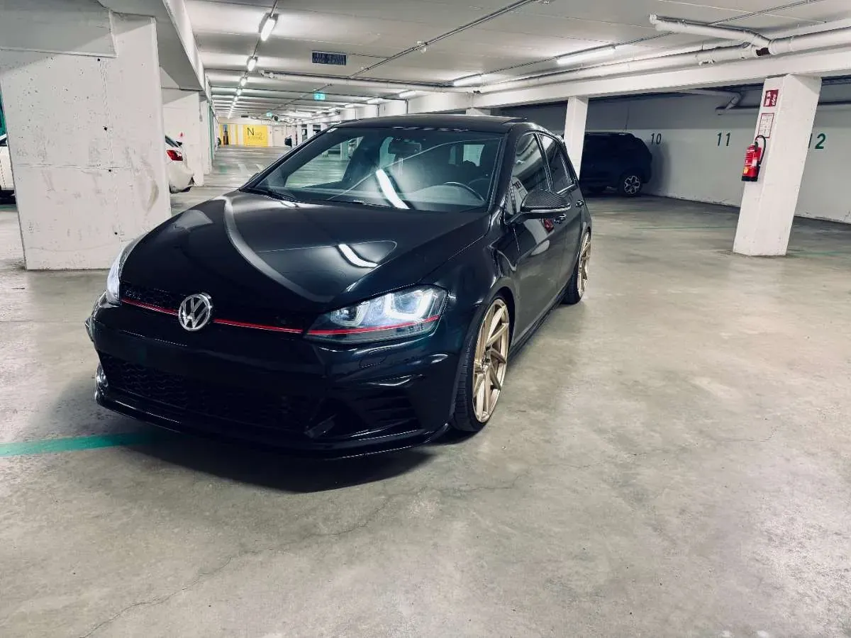 Volkswagen Golf 2013 photo 2