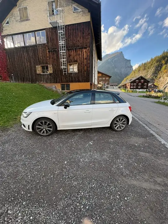 Audi A1 2014 photo 2