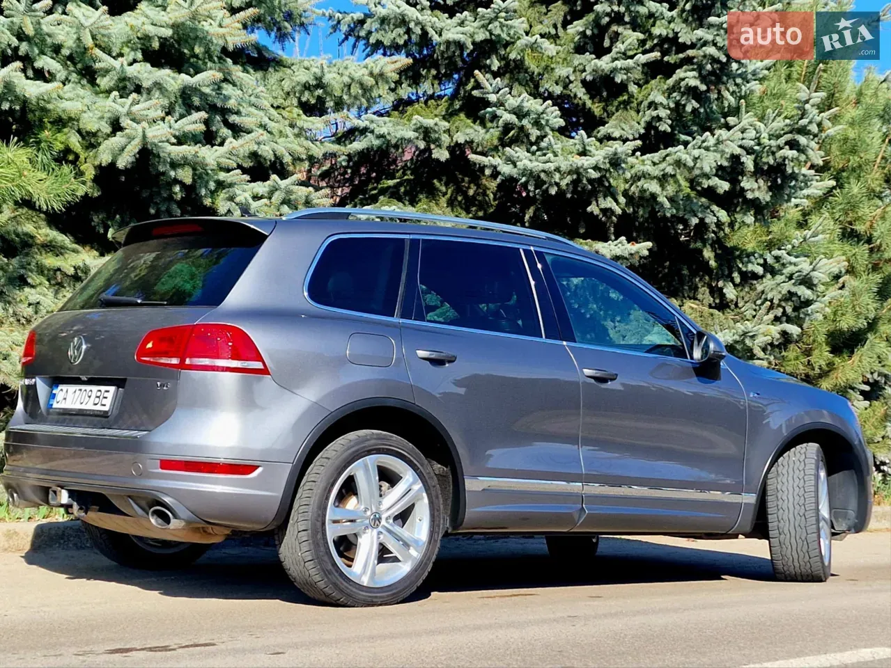 Volkswagen Touareg 2013 photo 3