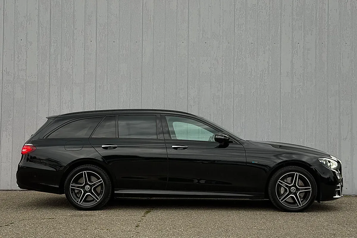 Mercedes-Benz E-Class 2021 photo 2
