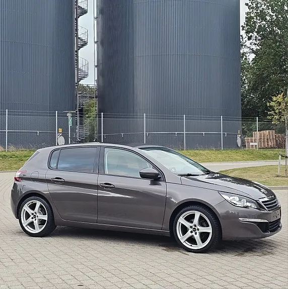Peugeot 308 2014 photo 2
