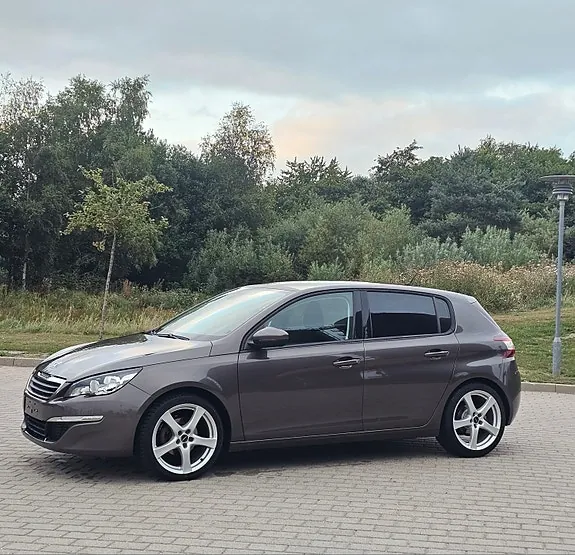 Peugeot 308 2014 photo 3