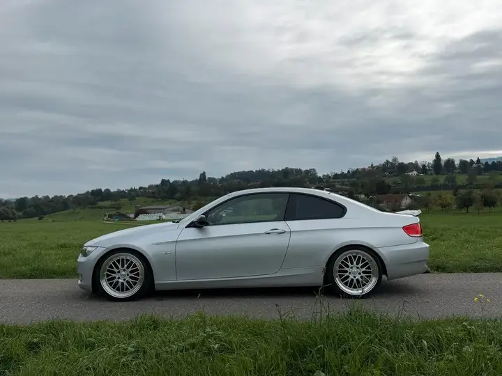 BMW 325I Coupé