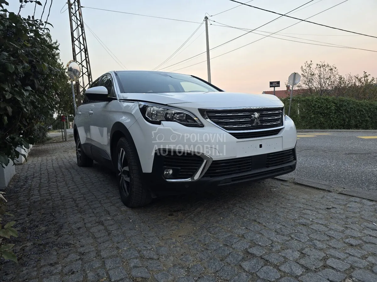 Peugeot 5008 2019 photo 3