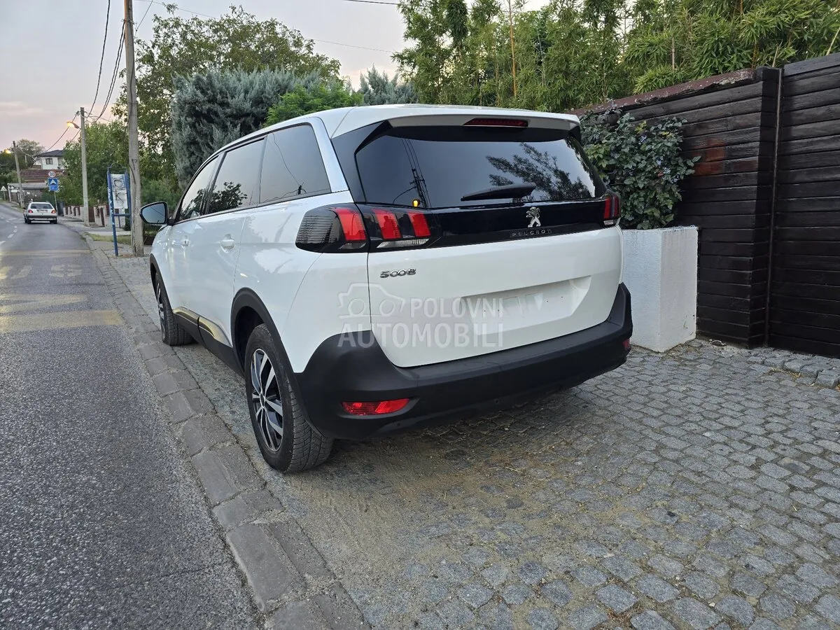 Peugeot 5008 2019 photo 5