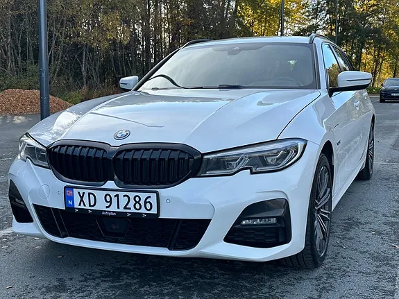 BMW 330E 2022 photo 3