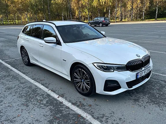 BMW 330E