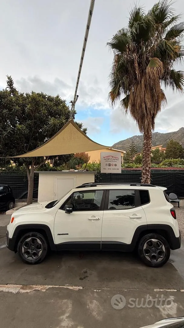 Jeep Renegade 2015 photo 4