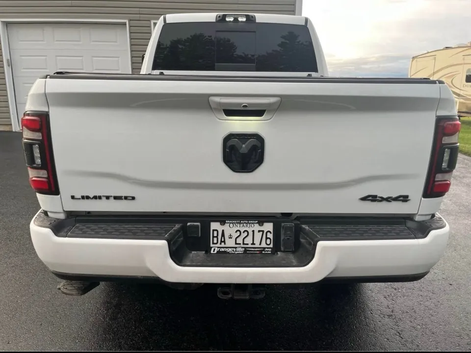 Dodge Ram 2500 2023 photo 3