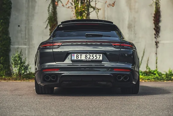 Porsche Panamera 2018 photo 3