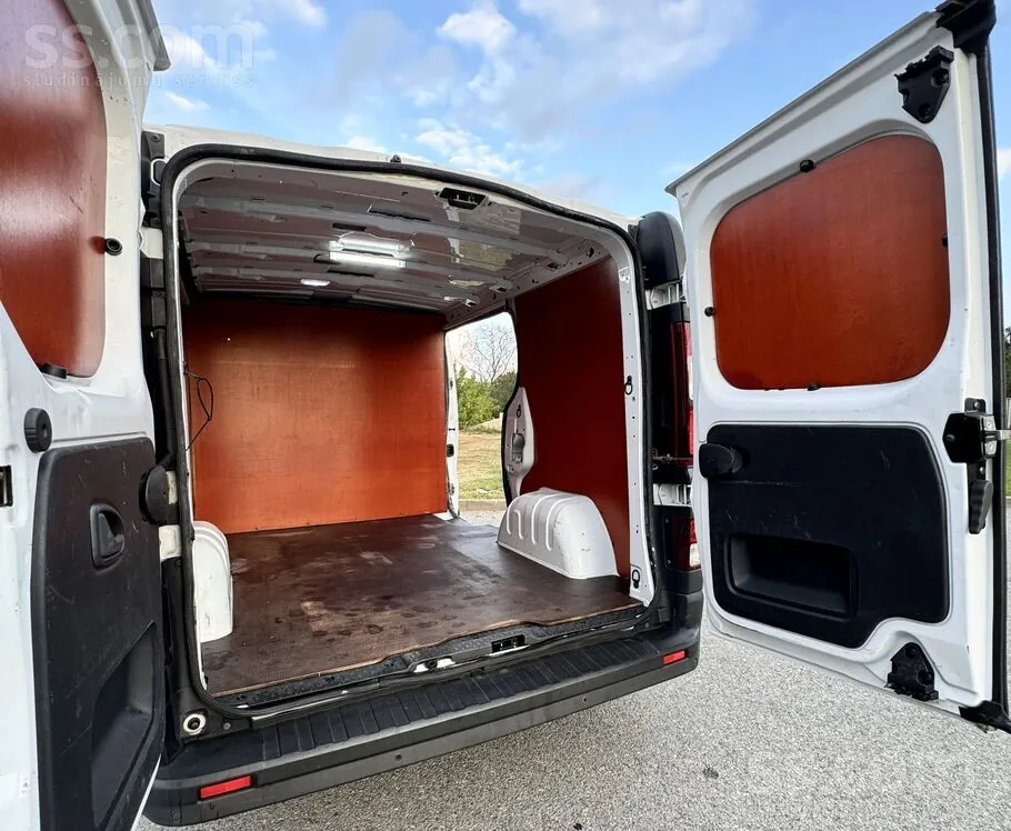 Opel Vivaro 2016 photo 5