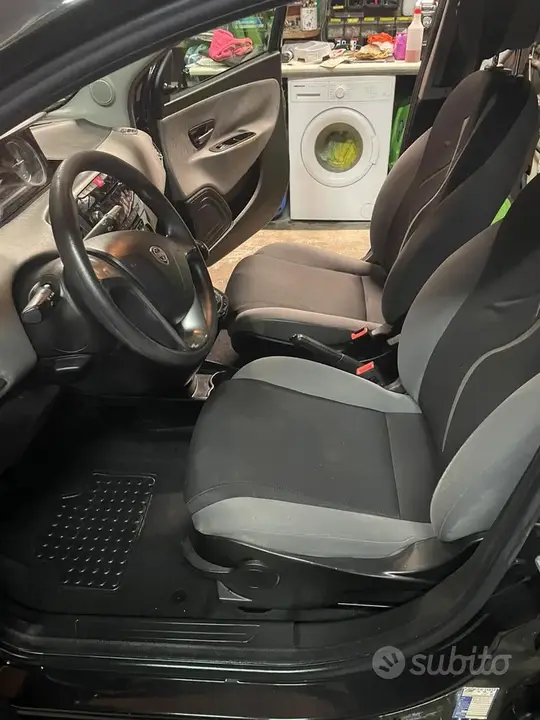 Lancia Ypsilon 2015 photo 3