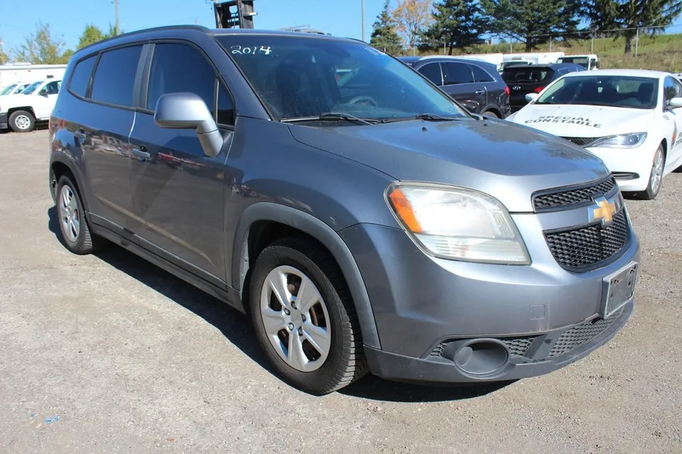 Chevrolet Orlando 2014 photo 2