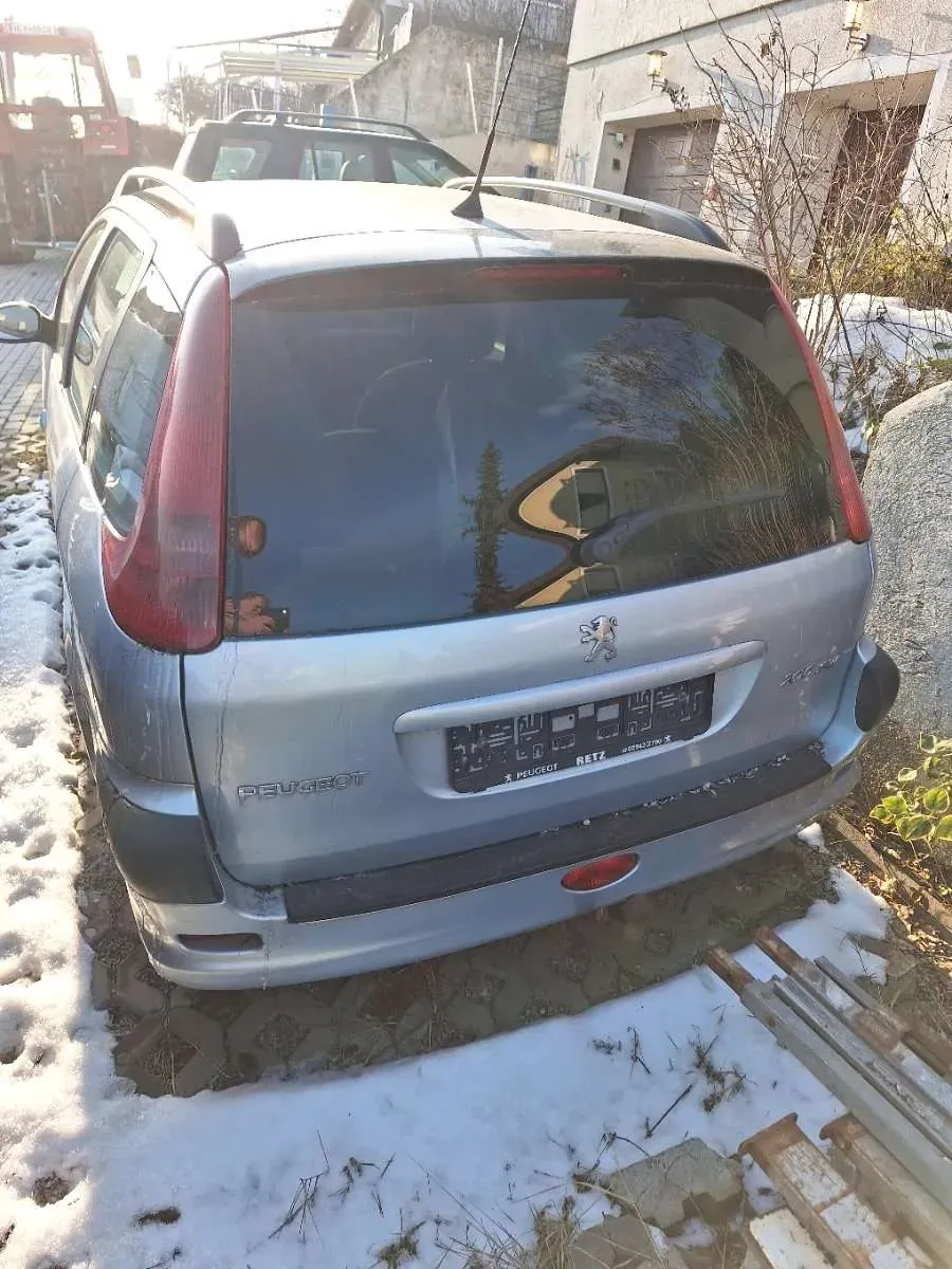 Peugeot 206 2003 photo 2