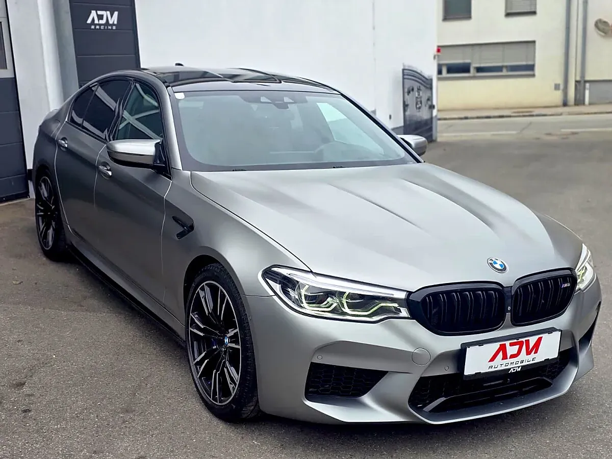 BMW 5 Series 2018 photo 3