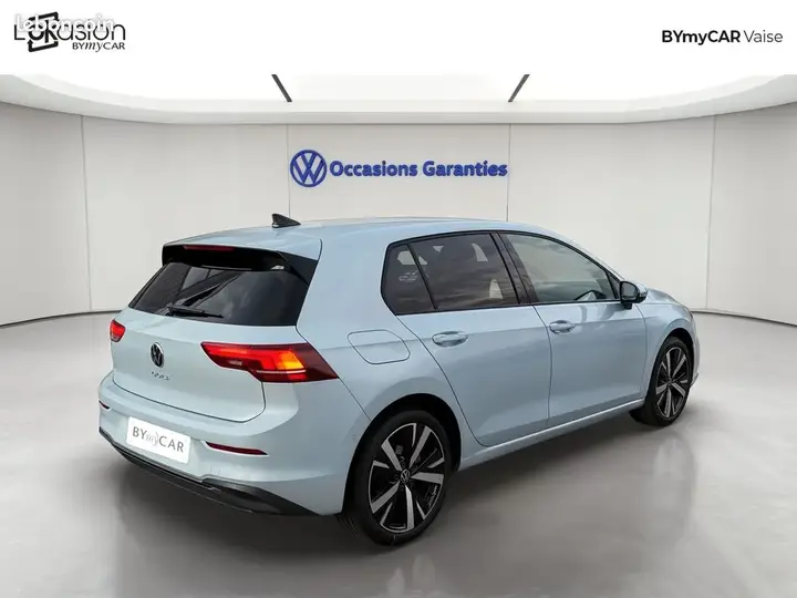 Volkswagen Golf 2026 photo 5