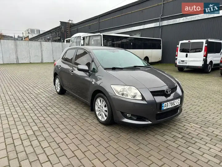 Toyota Auris 2007 photo 2