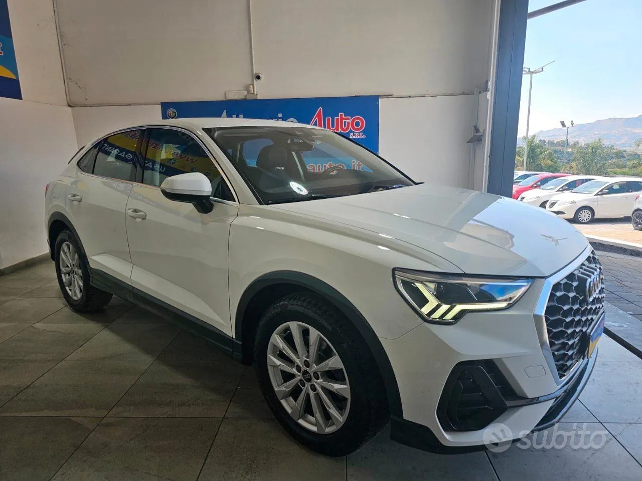 Audi Q3 2023 photo 4