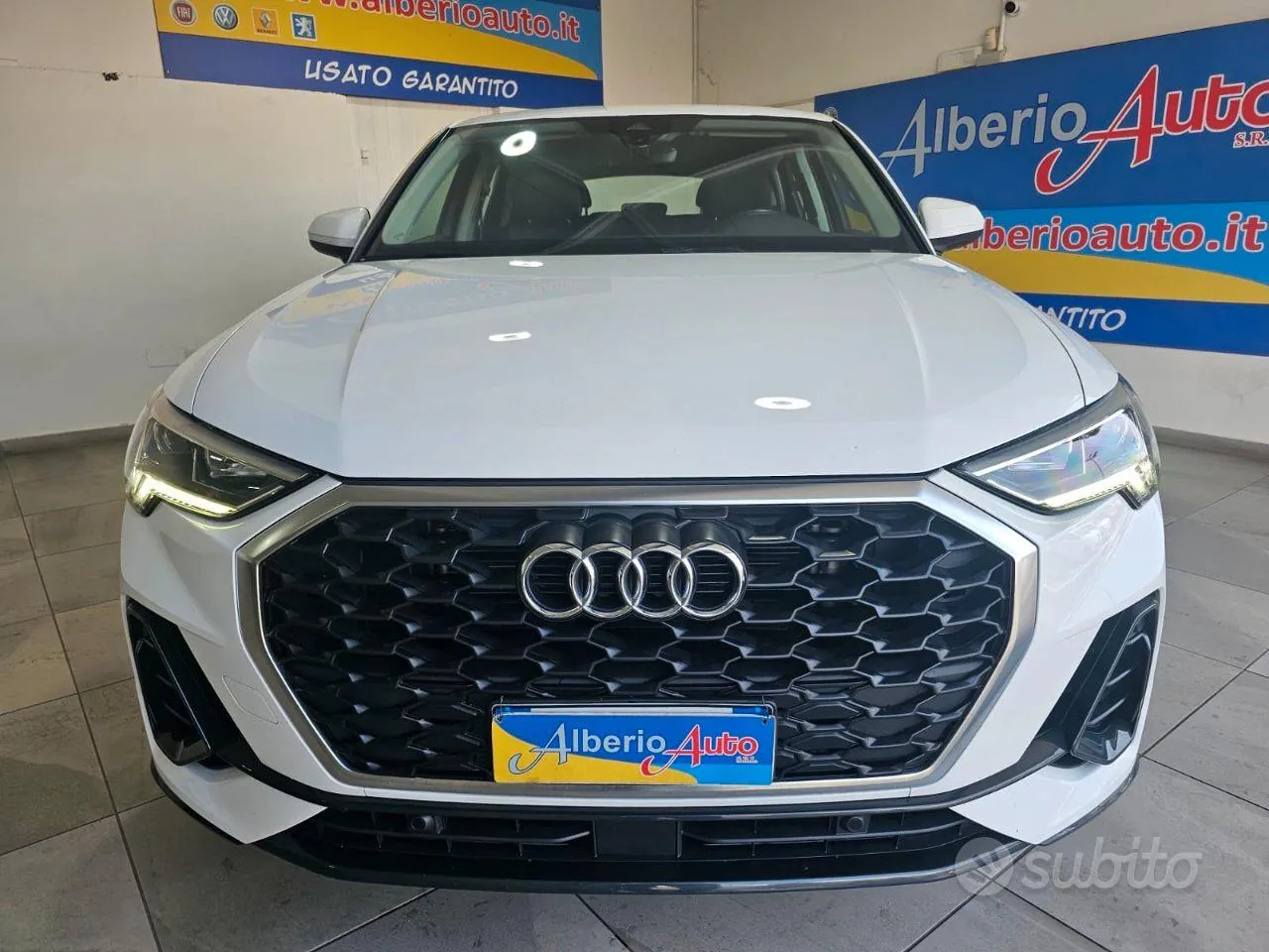 Audi Q3 2023 photo 2