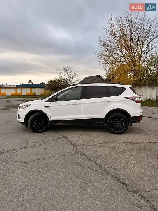 Ford Escape 2018 photo 5