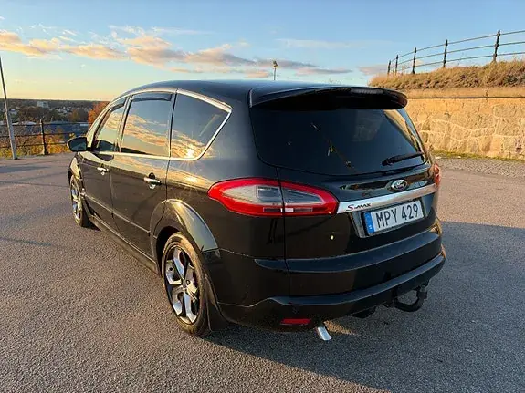Ford S-Max 2011 photo 4