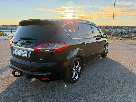 Ford S-Max 2011 photo 3