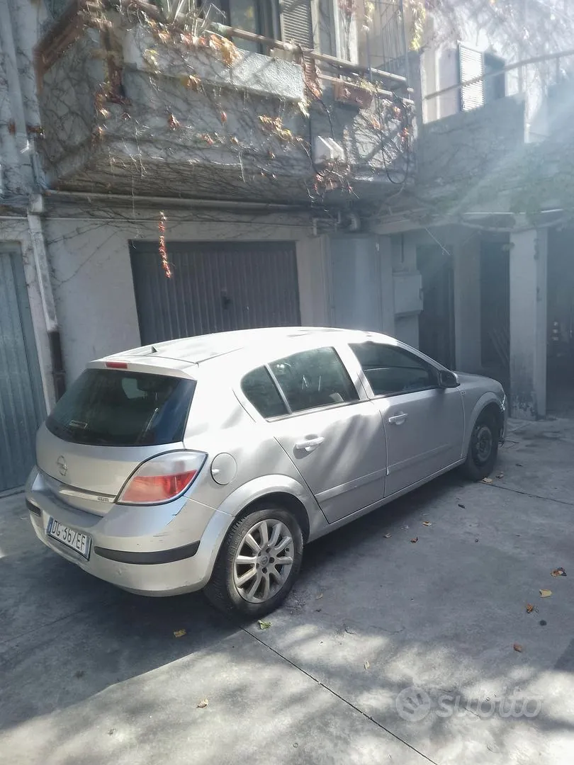 Opel Astra 2007 photo 4