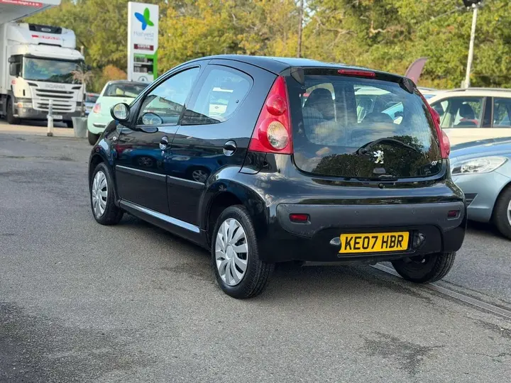 Peugeot 107 2007 photo 5